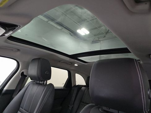 Used 2023 Land Rover Range Rover Velar S image 9