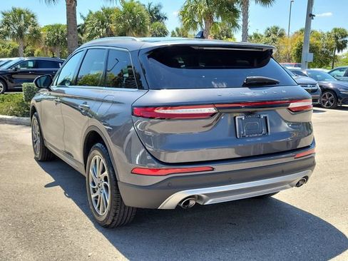 Used 2022 Lincoln Corsair FWD image 4