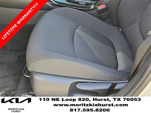 Used 2022 Toyota Corolla LE image 26