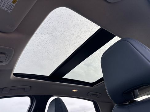 Used 2023 Nissan Ariya image 32