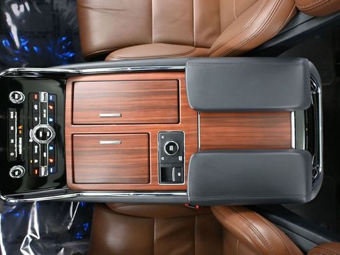 Used 2024 Lincoln Navigator L Reserve w/ Equipment Group 201A image 36