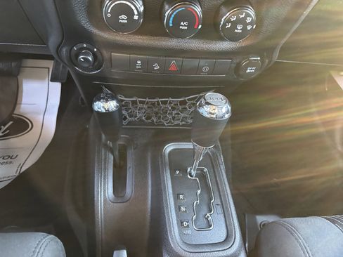 Used 2012 Jeep Wrangler Unlimited Sahara w/ Connectivity Group image 11