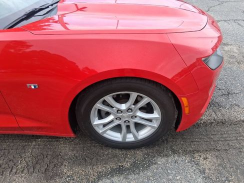 Used 2020 Chevrolet Camaro LS RWD image 4