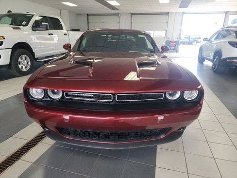 Used 2019 Dodge Challenger SXT RWD image 8