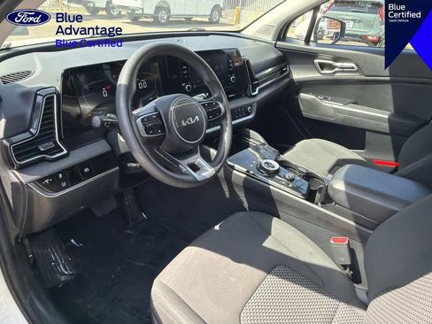 Used 2023 Kia Sportage LX AWD/4WD image 17