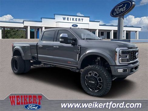 New 2024 Ford F450 Platinum w/ FX4 Off-Road Package image 1