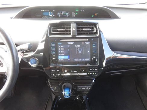 Used 2018 Toyota Prius Prime Plus w/ Carpet Mat Package FWD image 17