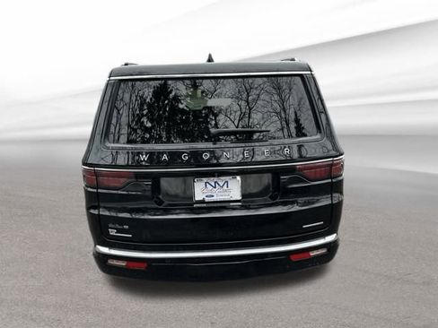 Used 2023 Jeep Wagoneer Series II image 6