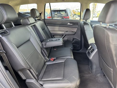 Certified 2023 Volkswagen Atlas SE image 36