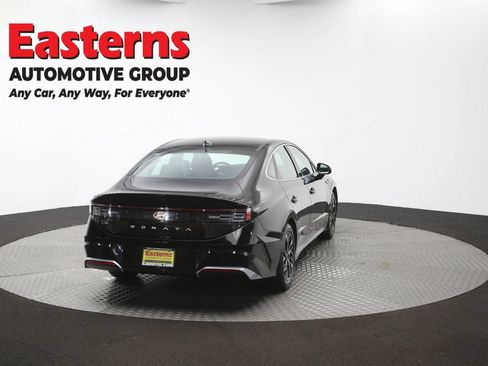 Used 2025 Hyundai Sonata SEL FWD image 40