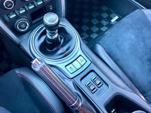 Used 2013 Subaru BRZ Limited w/ Popular Pkg 2C image 19