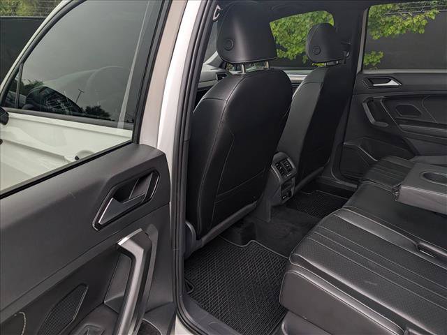 Used 2024 Volkswagen Tiguan SE R-Line AWD/4WD image 24