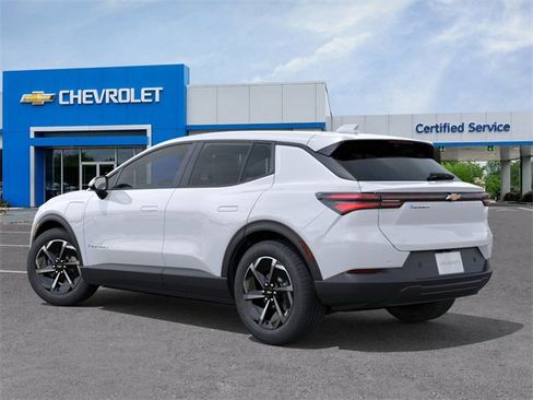 New 2026 Chevrolet Equinox EV LT image 3