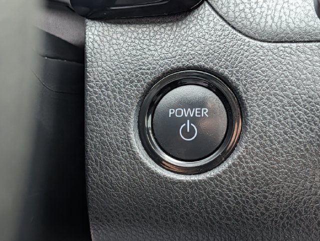 Used 2025 Toyota Camry LE w/ Convenience Package FWD image 19