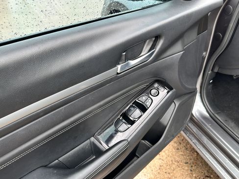 Used 2021 Nissan Altima 2.5 SV image 10