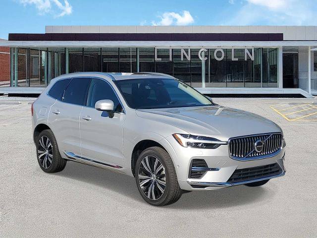 Used 2023 Volvo XC60 T8 Ultimate w/ Climate Package AWD/4WD image 4