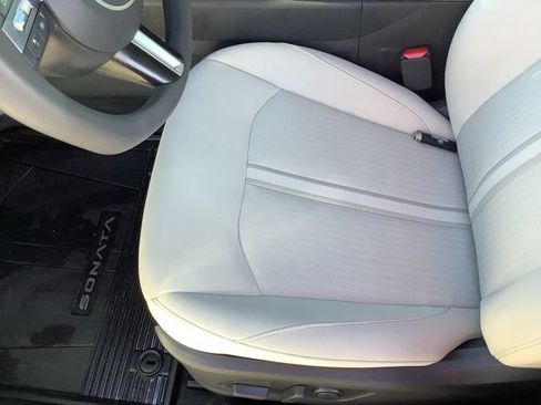 Certified 2025 Hyundai Sonata SEL AWD/4WD image 10