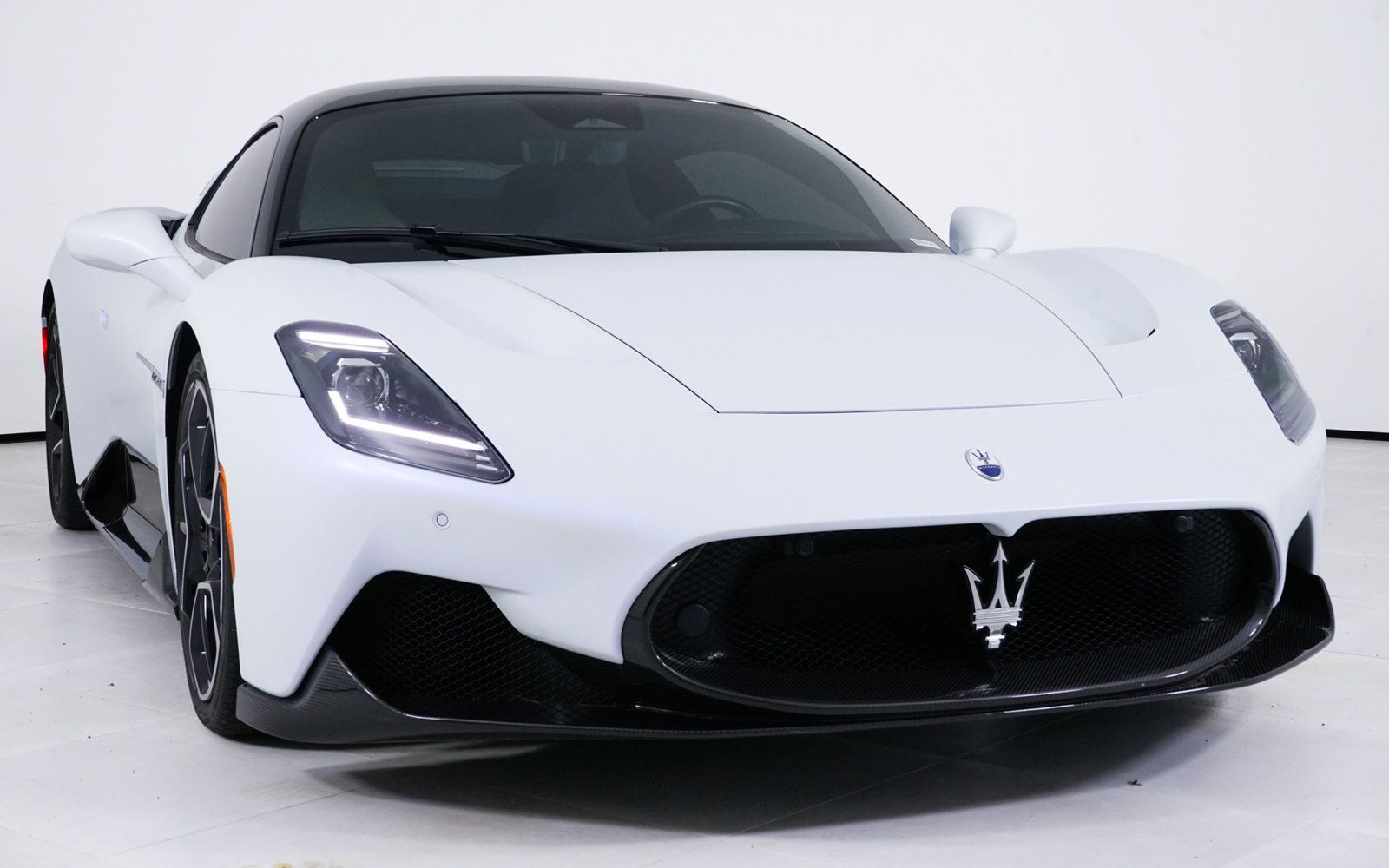 Used 2023 Maserati MC20 Coupe RWD image 35