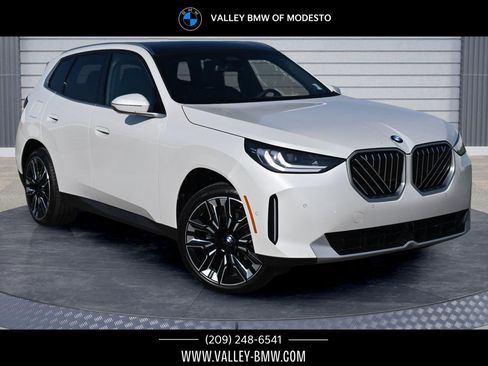 Used 2026 BMW X3 xDrive30 w/ Convenience Package image 1