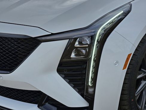 New 2026 Cadillac CT5 V image 5