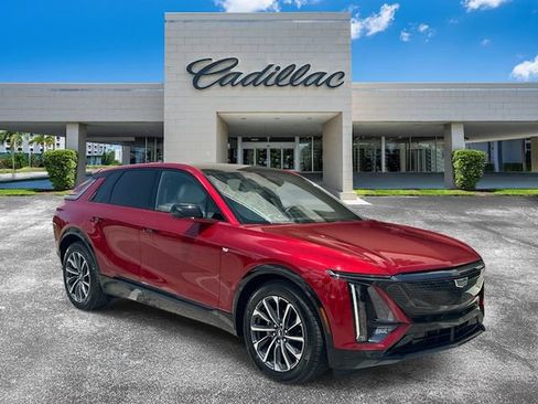 Certified 2025 Cadillac Lyriq Sport AWD/4WD image 5