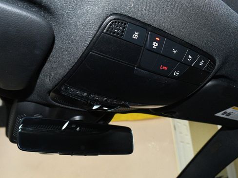 Used 2023 Mercedes-Benz E 450 Coupe image 33