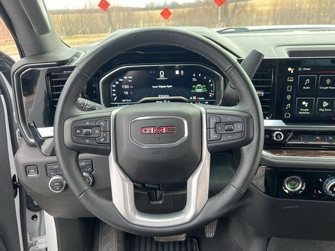 Used 2023 GMC Sierra 1500 Elevation image 29