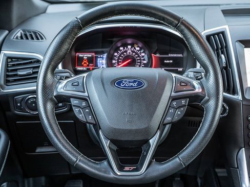 Used 2020 Ford Edge ST image 14