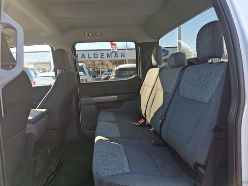 Used 2022 Ford F150 XLT w/ Trailer Tow Package image 11