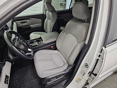 Used 2025 Honda Pilot EX-L image 27