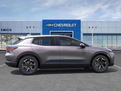 New 2026 Chevrolet Equinox EV LT image 5