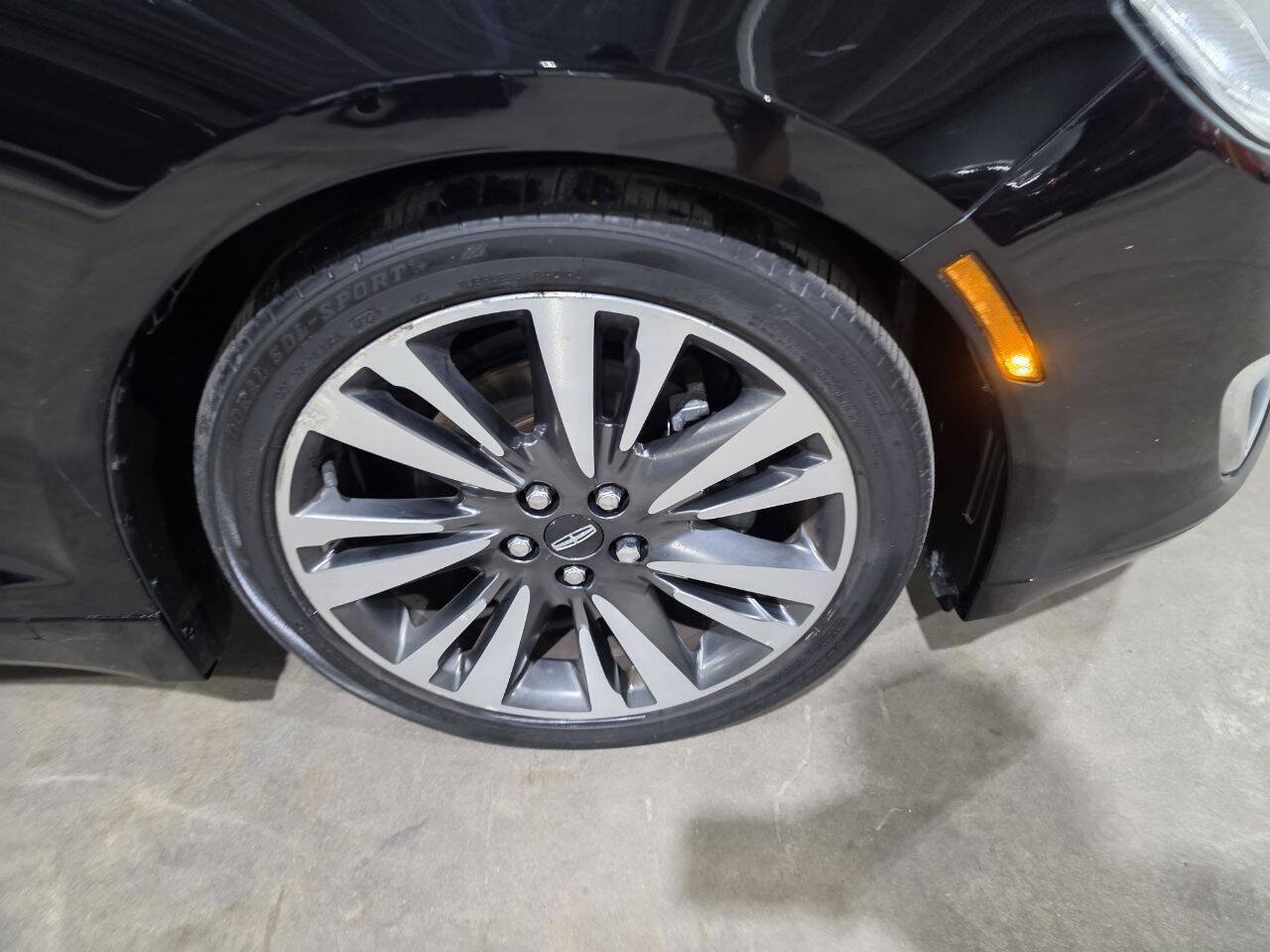 Used 2017 Lincoln MKZ Reserve w/ Climate Package FWD image 20