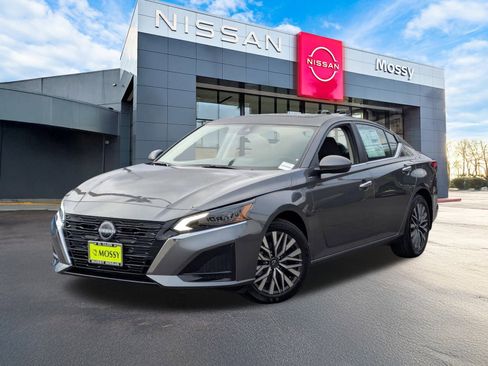 New 2025 Nissan Altima 2.5 SV w/ SV Premium Package image 1