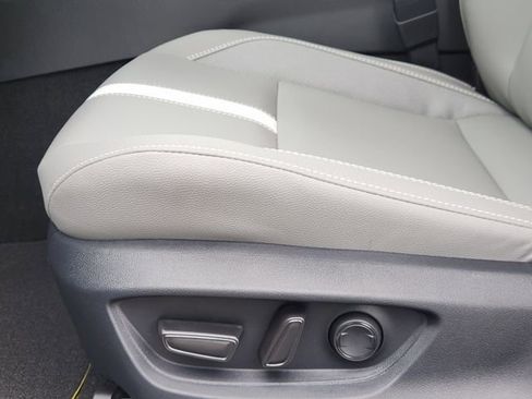 New 2026 Toyota Camry SE FWD image 22