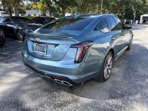 Used 2023 Cadillac CT5 V w/ Platinum Package RWD image 3