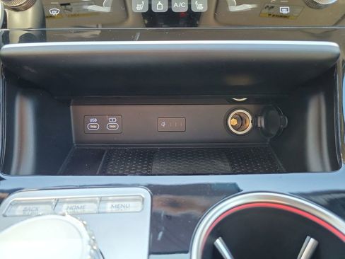 Used 2025 Genesis GV80 2.5T Standard image 12