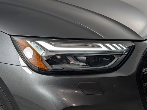 Used 2024 Audi SQ5 Prestige image 15