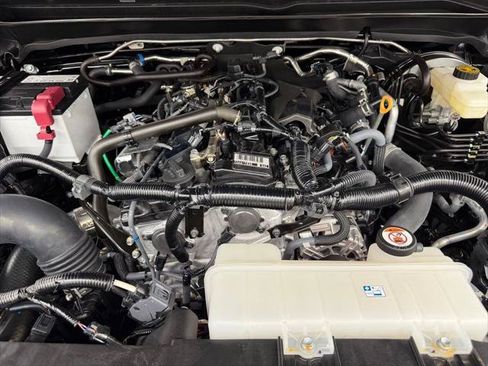 Certified 2026 Toyota Tacoma SR5 RWD image 39
