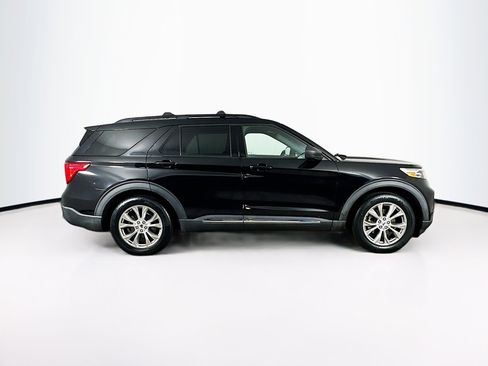 Used 2020 Ford Explorer XLT w/ Equipment Group 202A RWD image 10