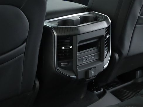 New 2026 RAM 1500 4x4 Crew Cab image 8