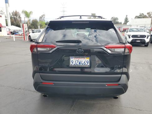 Used 2024 Toyota RAV4 XLE Premium image 4