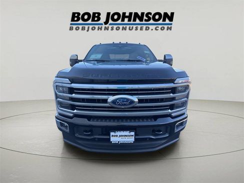 Used 2025 Ford F350 Platinum w/ Platinum Plus Package image 2