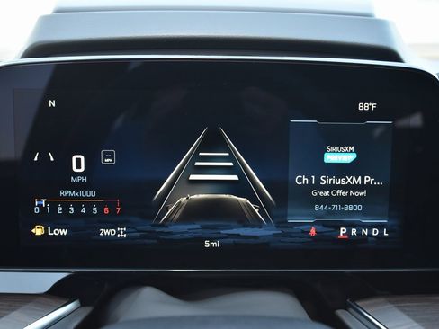 New 2026 Chevrolet Suburban Premier image 20