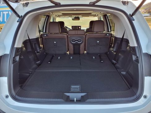 New 2026 Honda Pilot Touring image 25