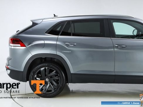 Used 2023 Volkswagen Atlas Cross Sport SE w/ Black Wheel Package FWD image 11