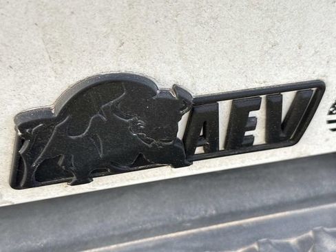 Used 2024 Chevrolet Colorado ZR2 w/ ZR2 Bison Edition image 10