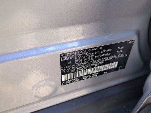 Used 2019 Toyota RAV4 Limited image 32