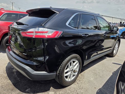 Used 2023 Ford Edge SEL w/ Convenience Package AWD/4WD image 4