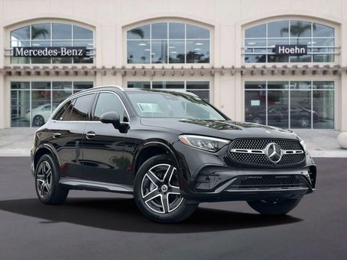 Used 2026 Mercedes-Benz GLC 300 image 1
