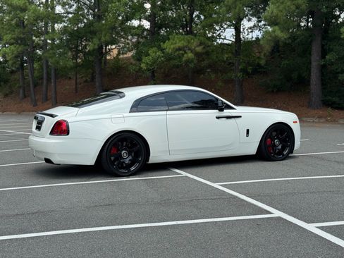 Used 2017 Rolls-Royce Wraith RWD image 13